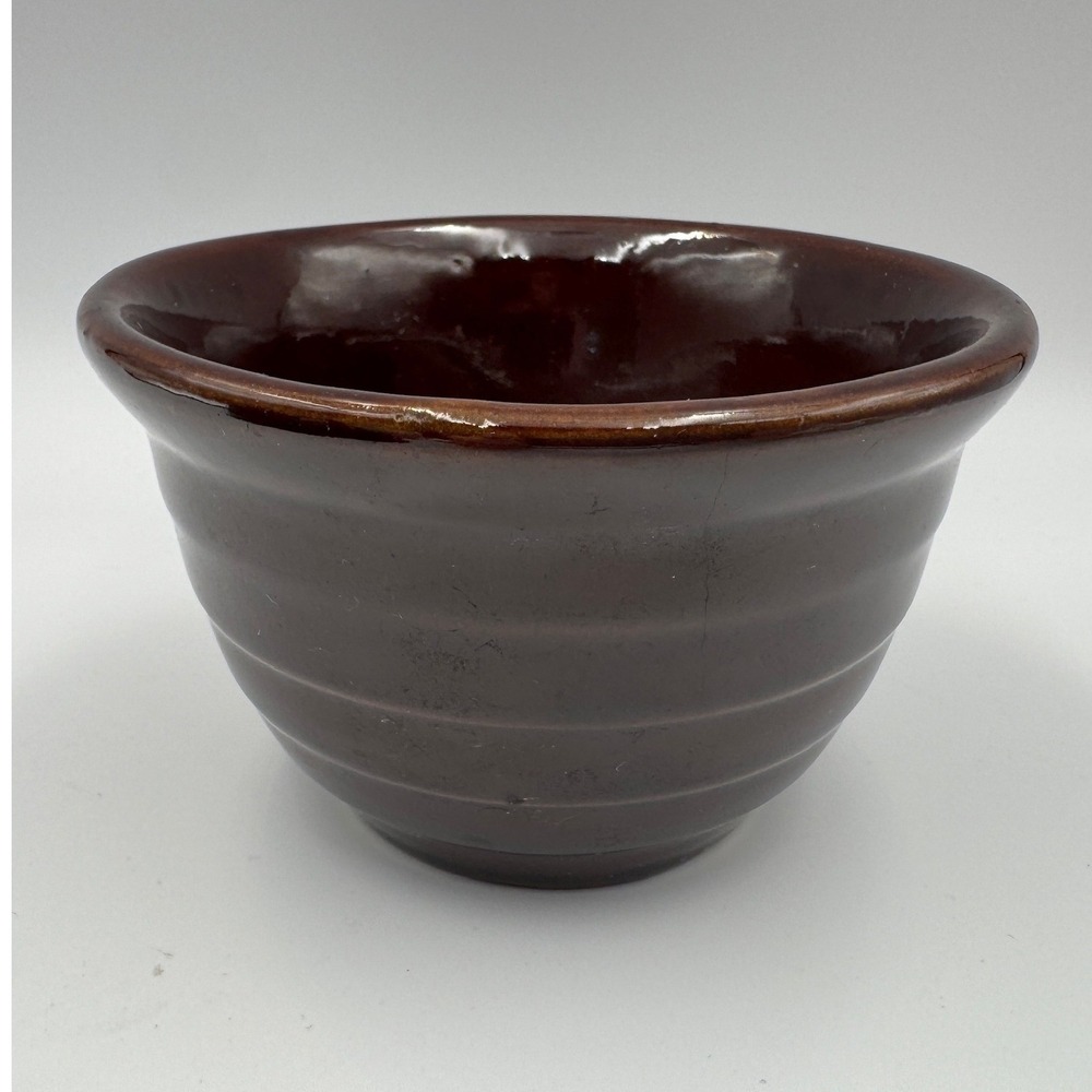 Maple Leaf Monmouth USA Pottery Stoneware Brown Ribbed Beehive Bowl Vintage 5"